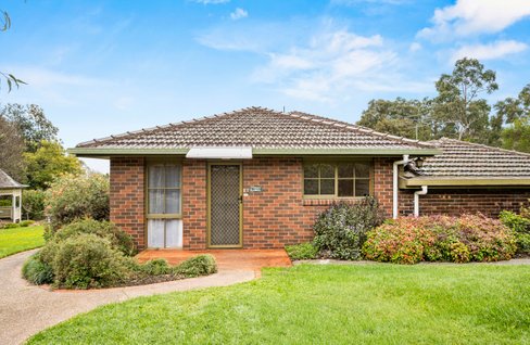 812 Mount Dandenong Road  Montrose 3765