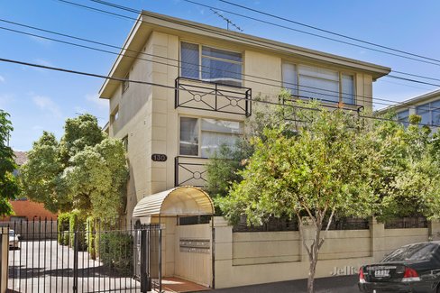 8/130 Inkerman Street St Kilda 3182