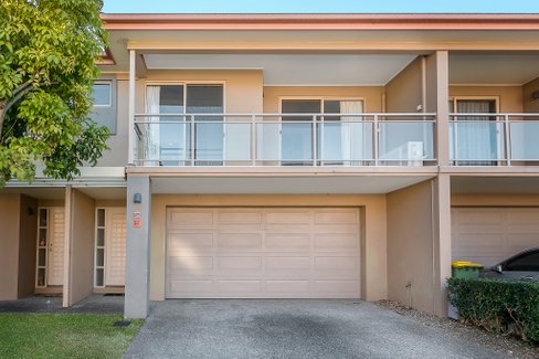 81/4 University Drive, ROBINA QLD 4226