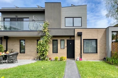 8/17 Bent Street Bentleigh 3204