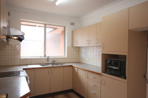 8/18 Phillip Street, ROSELANDS NSW 2196