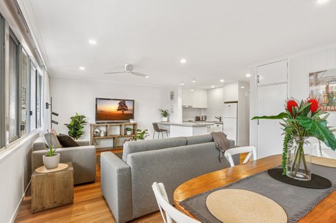 8/182 The Esplanade, Burleigh Heads QLD 4220