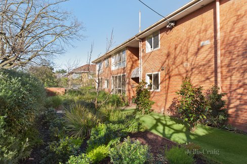 8/19 Mercer Road Armadale 3143