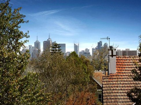 8 2 Brook Street Hawthorn 3122