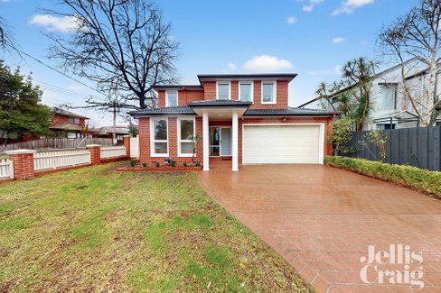 82 Middlesex Road Surrey Hills 3127