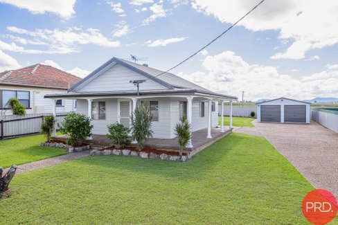 82 New England Highway, LOCHINVAR NSW 2321