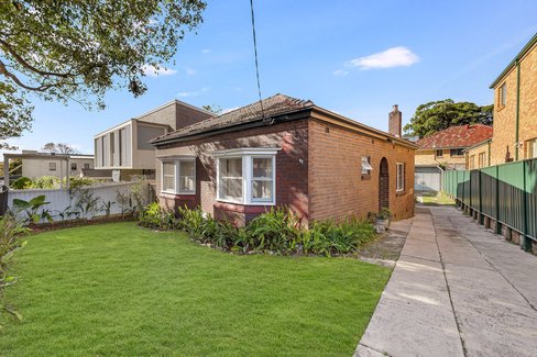 82 New Illawarra Road, BEXLEY NORTH