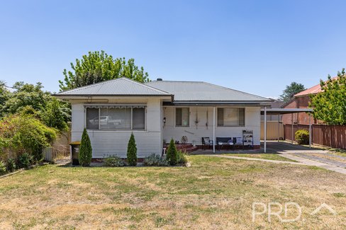 82 Russell Street, TUMUT