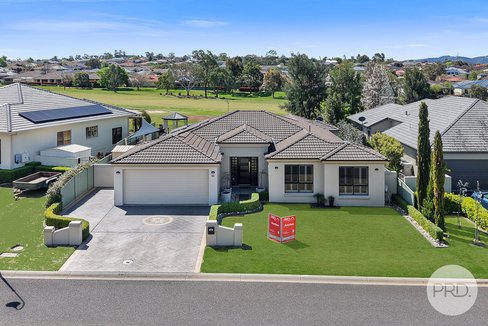 82 The Grange, TAMWORTH NSW 2340