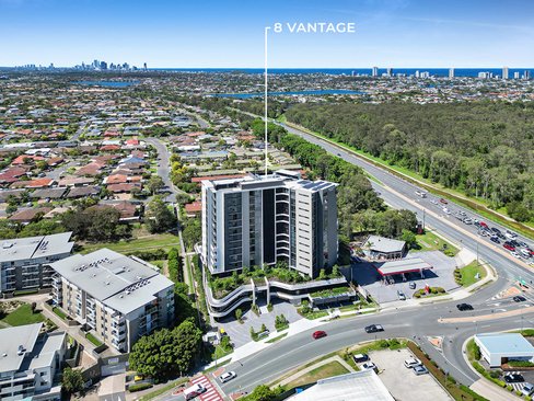 8/20 Executive Drive, Burleigh Waters QLD 4220