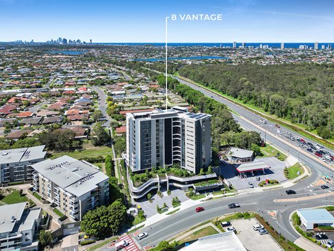 8/20 Executive Drive, Burleigh Waters QLD 4220