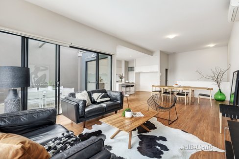 8/20 Mark Street North Melbourne 3051