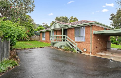 822B Mount Dandenong Road  Montrose 3765