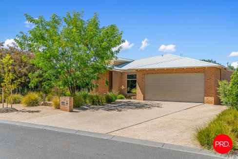83 Bassett Drive, STRATHFIELDSAYE VIC 3551