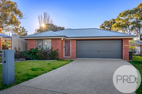83 Dunne Crescent, THURGOONA NSW 2640