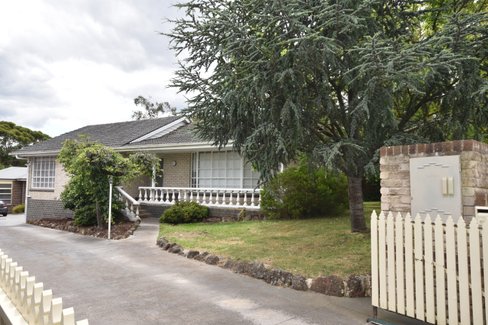 83 Hawthory Road Mooroolbark 3138