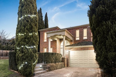 83 Valepark Drive Donvale 3111