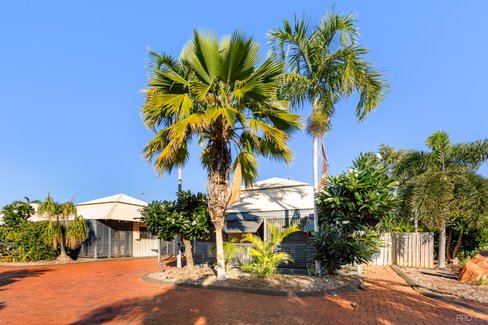 8/3 Whimbrel Street, DJUGUN