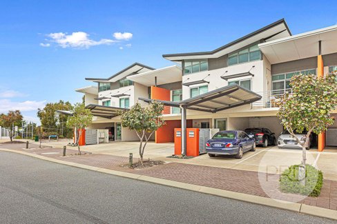 8/31 Malata Crescent, SUCCESS WA 6164