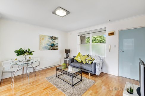 8/32 Liddiard Street Hawthorn 3122