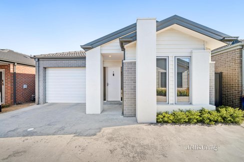 8 33 Tremain Drive Lucas 3350