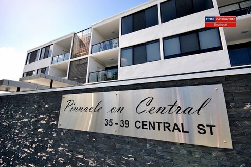 8/35-39 Central Street, LABRADOR QLD 4215