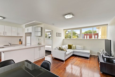 8/37 Park Street Hawthorn 3122