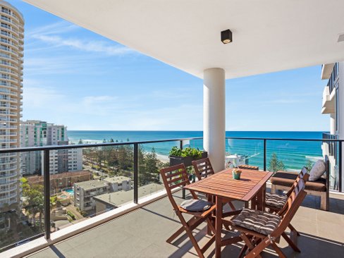 83/72 The Esplanade, BURLEIGH HEADS QLD 4220