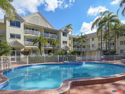8/42 Beach Parade, SURFERS PARADISE QLD 4217