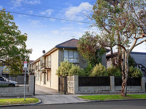 8 420 Blackshaws Road Altona North 3025