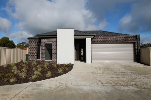 8/491 Wiltshire Lane, DELACOMBE VIC 3356