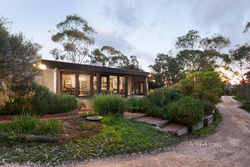 85 Barreenong Road Cottles Bridge 3099