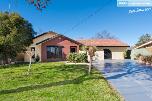 85 Raye Street, TOLLAND NSW 2650