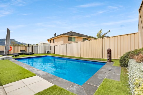 85 Robins Creek Drive, HORSLEY NSW 2530