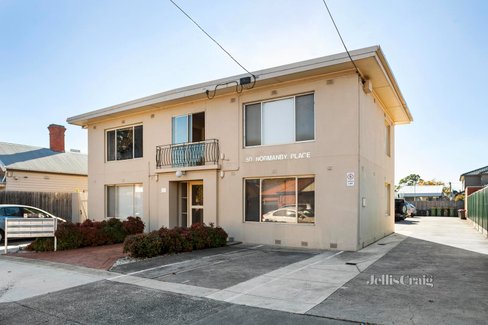 8 50 Normanby Avenue Thornbury 3071