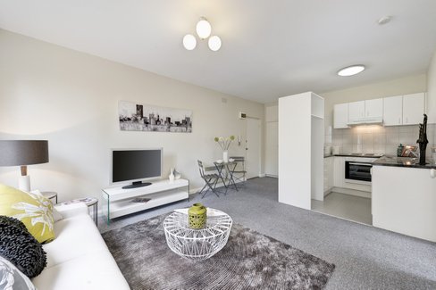 8/506 Glenferrie Road Hawthorn 3122