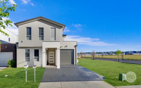86 Glenmore Ridge Drive, GLENMORE PARK NSW 2745