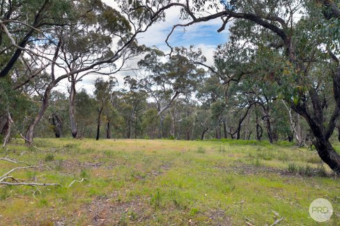 86 Station Lane, CARNGHAM VIC 3351