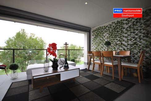 8/61 East Quay Drive, BIGGERA WATERS QLD 4216