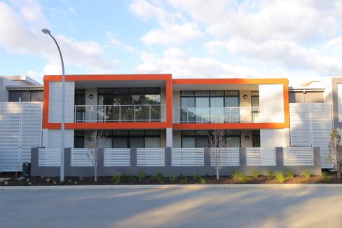 8/63 Mariposa Gardens, SUCCESS WA 6164