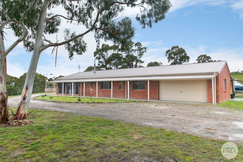 863 Staffordshire Reef Road, BERRINGA VIC 3351