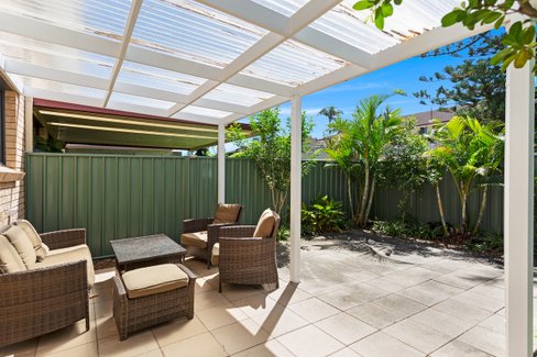8/7 Aquila Court, Mermaid Waters QLD 4218