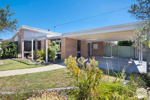 87 Grandview Grove, WENDOUREE VIC 3355