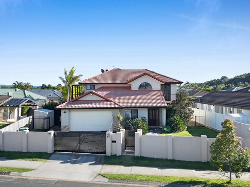 87 Honeyeater Drive, BURLEIGH WATERS QLD 4220
