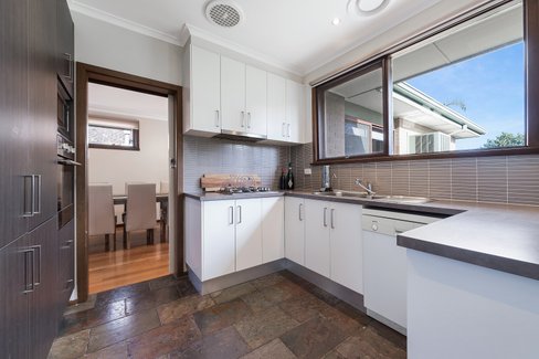 87 Strada Crescent Wheelers Hill 3150