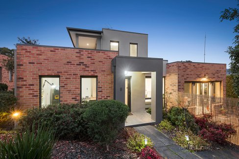 8/76 Airlie Road Montmorency 3094