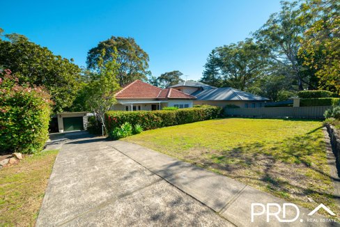 876 Henry Lawson Drive, PICNIC POINT NSW 2213