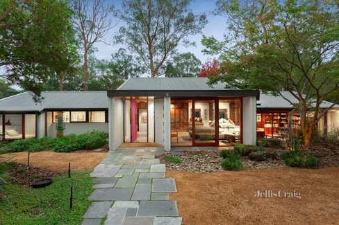 88 Bradleys Lane North Warrandyte 3113
