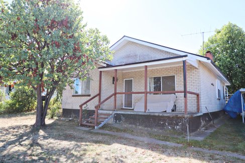 88 Murray Street, TUMBARUMBA NSW 2653