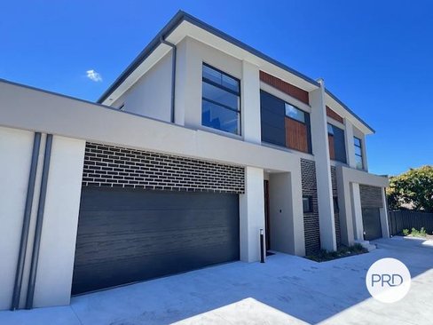 8/8 Powlett Street, KALEEN